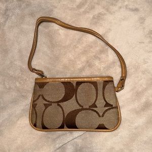 NOT FOR SALE 🌟 COACH WRISTLET